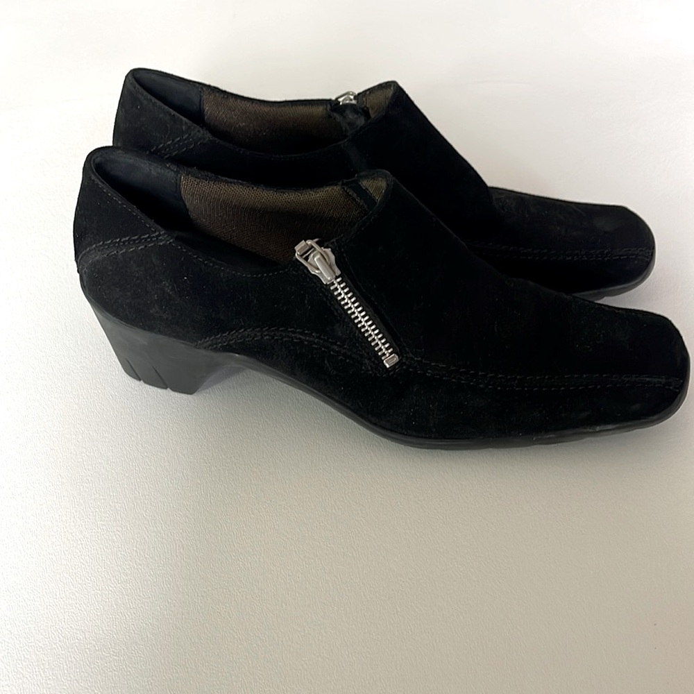 Aquatalia Suede Booties Shoes Zip Side in Black Made in Italy Minimalist Size 9